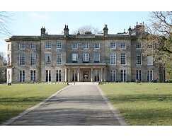 Stylish 3 Bedroom House Only 5 Mins From M6/m58