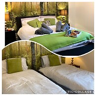 Stylish 3 Bedroom House Only 5 Mins From M6/m58