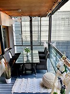 Superb 1BR home with sauna and terrace