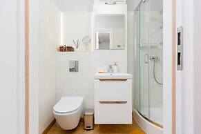 Apartments City Center Ochota by Renters