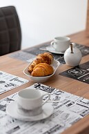 Apartments City Center Ochota by Renters