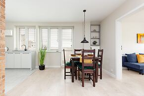 Apartments City Center Ochota by Renters