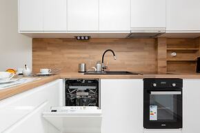 Apartments City Center Ochota by Renters