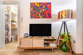 Citycenter Unique Apartment-sleeps 2- Pet Friendly