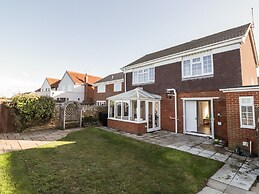 17 St. Magnus Close