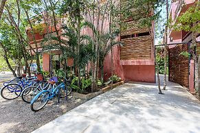 Vibrant Condo in Nature with Pool