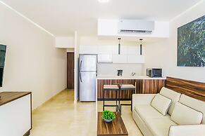 New Chic Studio Space with Jungle Roof Pool & Lounge