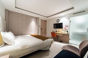 Nicecy Hotel Suites &  Spa