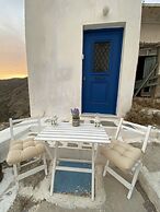 S&K Traditional Cycladic House Serifos