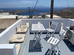 S&K Traditional Cycladic House Serifos