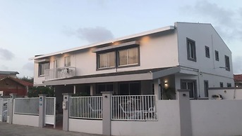 Rooi Santo Residence