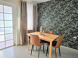 Rooi Santo Residence