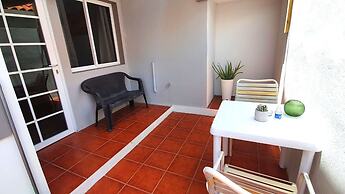 Rooi Santo Residence