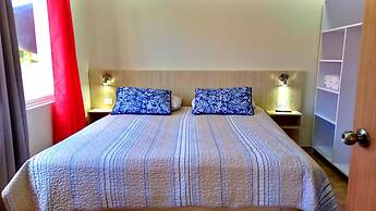 Rooi Santo Residence