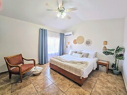 Rooi Santo Residence