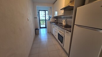 Lovely 2-bed Apartment in Marina de la Duquesa