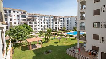 Lovely 2-bed Apartment in Marina de la Duquesa