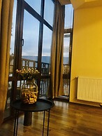My flat near METEKHI