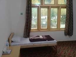 Benazir Hotel Kalash