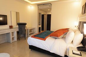 Petra Canyon Hotel
