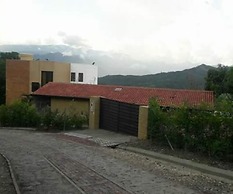 Casa Vacacional Con Piscina en La Mesa