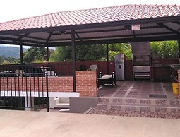 Casa Vacacional Con Piscina en La Mesa