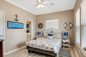 Coastal Cajun Getaway On The Beach! 3 Bedroom Home by Redawning