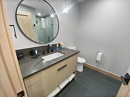 Kings Crown C-101 2 Bedroom Condo by RedAwning