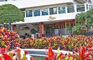 Luana Waikiki 520 Condo by RedAwning