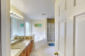 William's Lake Berkley Resort Vacation Home 5 Bedroom Home by Redawnin