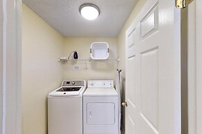 William's Lake Berkley Resort Vacation Home 5 Bedroom Home by Redawnin