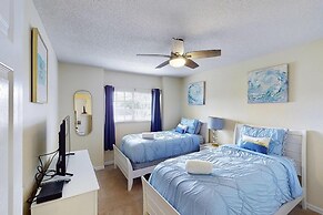 William's Lake Berkley Resort Vacation Home 5 Bedroom Home by Redawnin