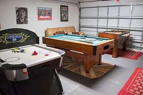 William's Lake Berkley Resort Vacation Home 5 Bedroom Home by Redawnin