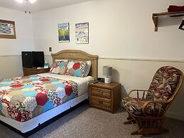 Little Bluff Inn