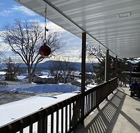 Little Bluff Inn