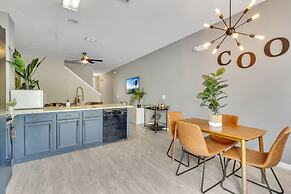 Just 10 Mins From Disney and Walking Distance to Outlets & Restaurants