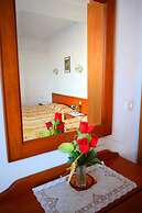 Triple Sea View Family Room Close To The Beach