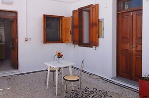 Seaview Studio For Two Just Minutes From The Beach