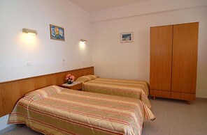 Seaview Studio For Two Just Minutes From The Beach