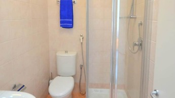 Terraced House With Swimming Pool