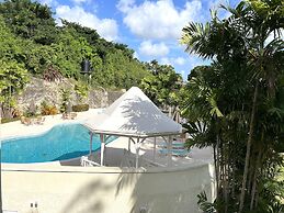 Rockley Golf 810 is a 2 Bedroom, 2 Bathroom 1st Floor Apartment With P