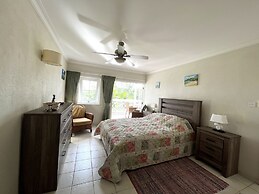 Rockley Golf 810 is a 2 Bedroom, 2 Bathroom 1st Floor Apartment With P