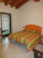 Room in Apartment Agriturismo Rocca Dei Marchesi