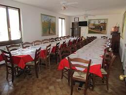 Room in Apartment Agriturismo Rocca Dei Marchesi