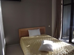 West Terraces Residence No 5 With Seafront Beachfront License No 13516