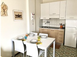 Lovely Flat Facing the sea - Beahost