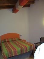 Double Room in Agriturismo Rocca Dei Marchesi - in Peaceful Area