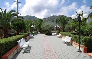 Stunning Apartment for 3 People in Residence