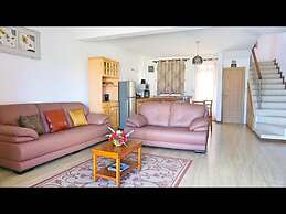 Palmyre Residence No 8 Licensed By Tourism Authority 10071