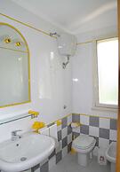 Beautiful Apartment for 5 People in Residence